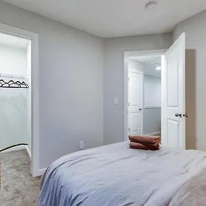 neutral-living-6beds-4bedrooms1bunos-with-basement-and.calgaryhotelsearch.com/